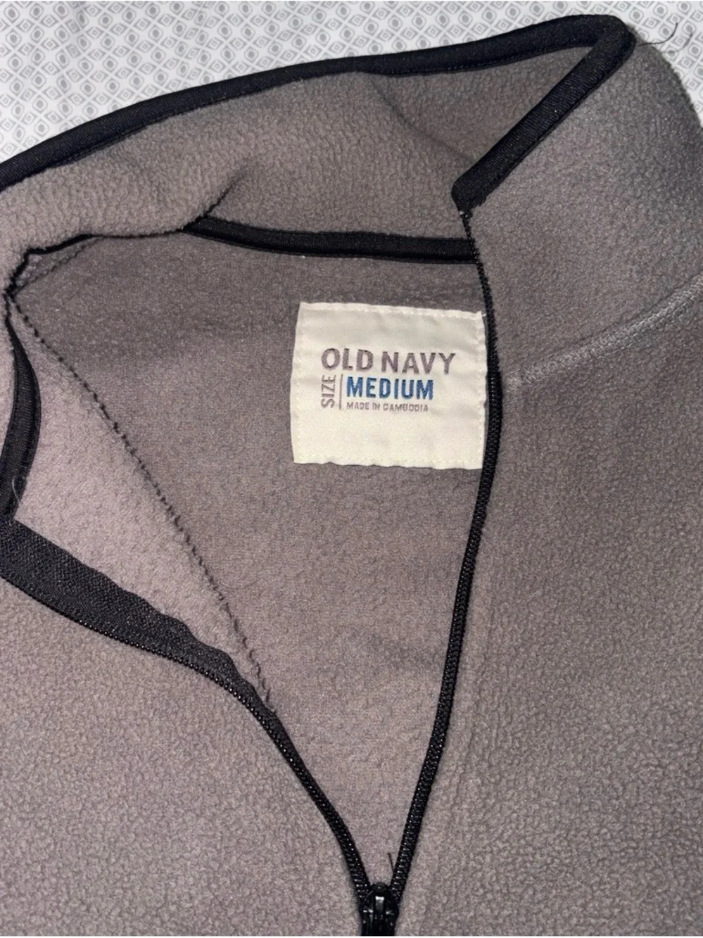 Old Navy Men’s Gray Half-Zip Fleece Pullover